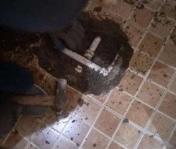 茂县卫生间漏水维修公司为您分享下卫生间渗水如何处理及注意事项